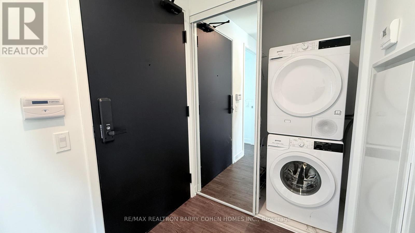 4910 - 88 Queen Street, Toronto, Ontario  M5C 0B6 - Photo 18 - C12568620