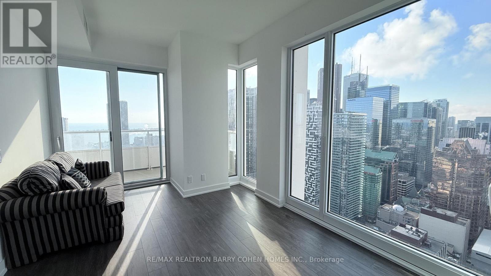 4910 - 88 Queen Street, Toronto, Ontario  M5C 0B6 - Photo 5 - C12568620