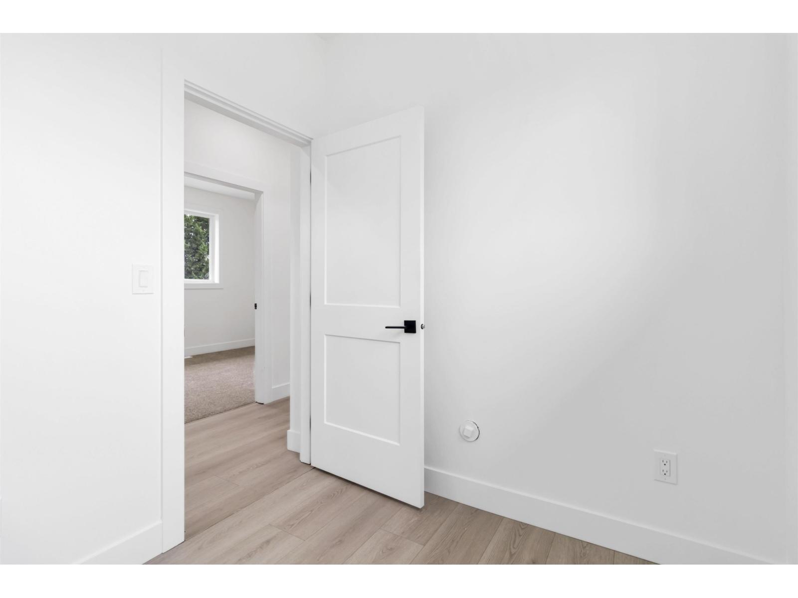 32866 3rd Avenue, Mission, British Columbia  V2V 1T9 - Photo 15 - R3049474