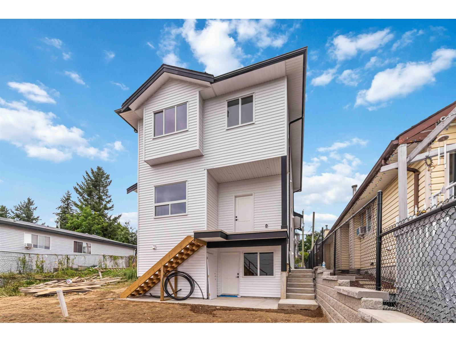 32866 3rd Avenue, Mission, British Columbia  V2V 1T9 - Photo 4 - R3049474