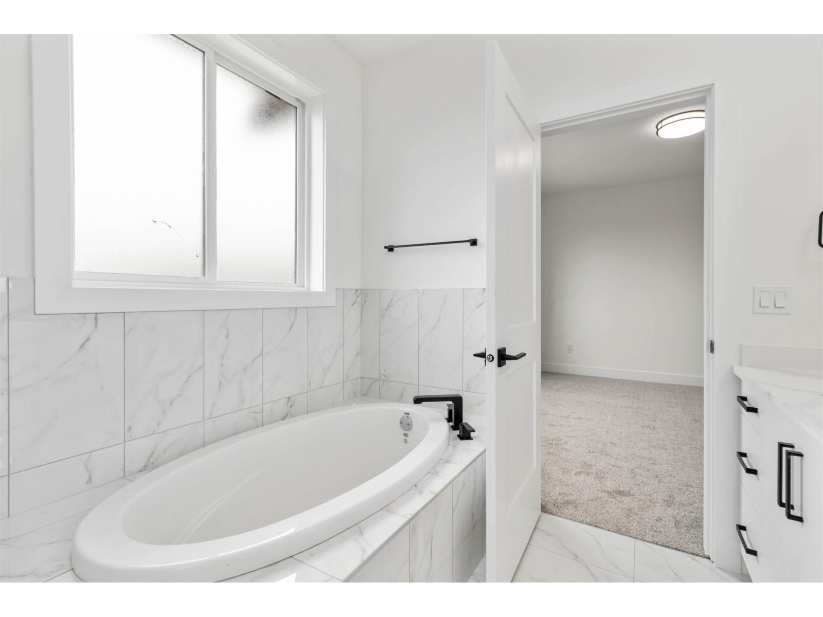 32866 3rd Avenue, Mission, British Columbia  V2V 1T9 - Photo 21 - R3049474