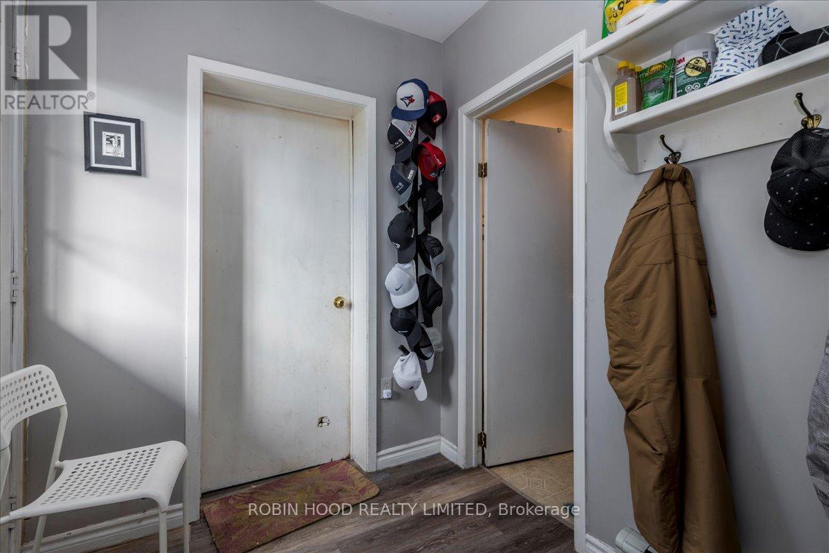 10 Lucy Street, Penetanguishene, Ontario  L9M 1K7 - Photo 14 - S12505974