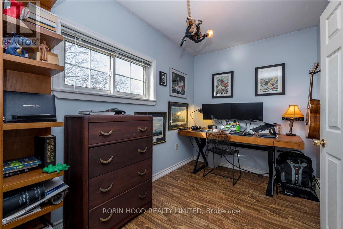 10 Lucy Street, Penetanguishene, Ontario  L9M 1K7 - Photo 22 - S12505974