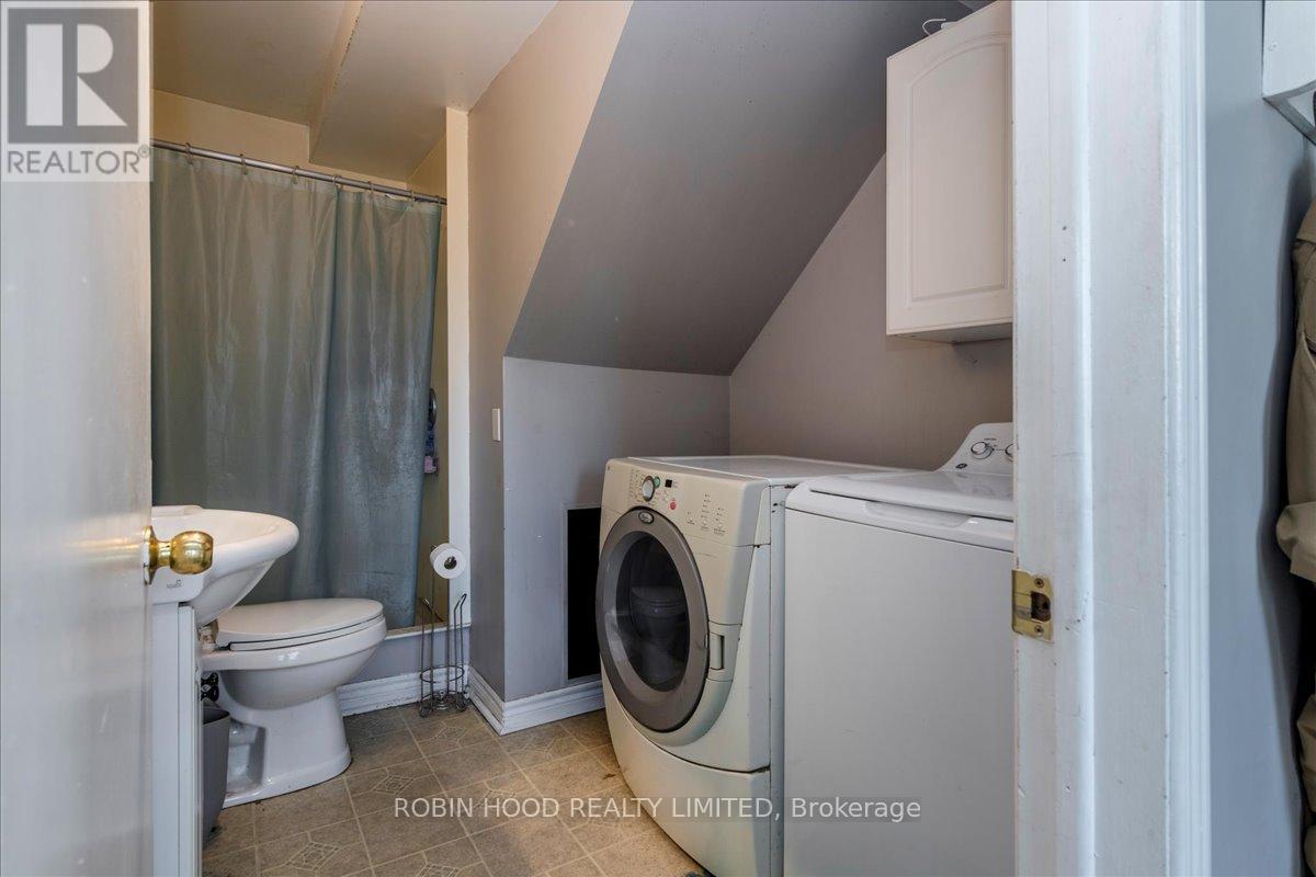 10 Lucy Street, Penetanguishene, Ontario  L9M 1K7 - Photo 15 - S12505974