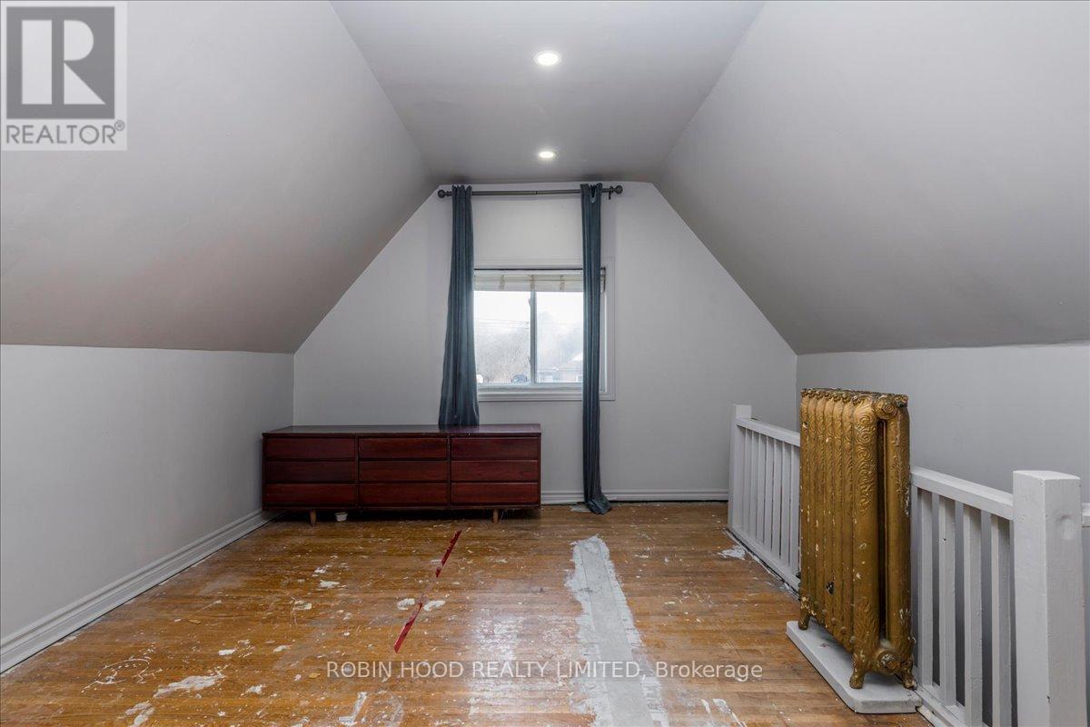 10 Lucy Street, Penetanguishene, Ontario  L9M 1K7 - Photo 24 - S12505974