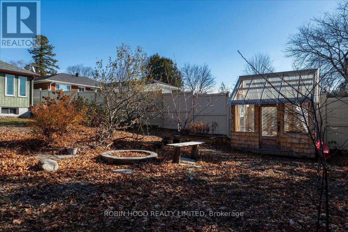 10 Lucy Street, Penetanguishene, Ontario  L9M 1K7 - Photo 30 - S12505974