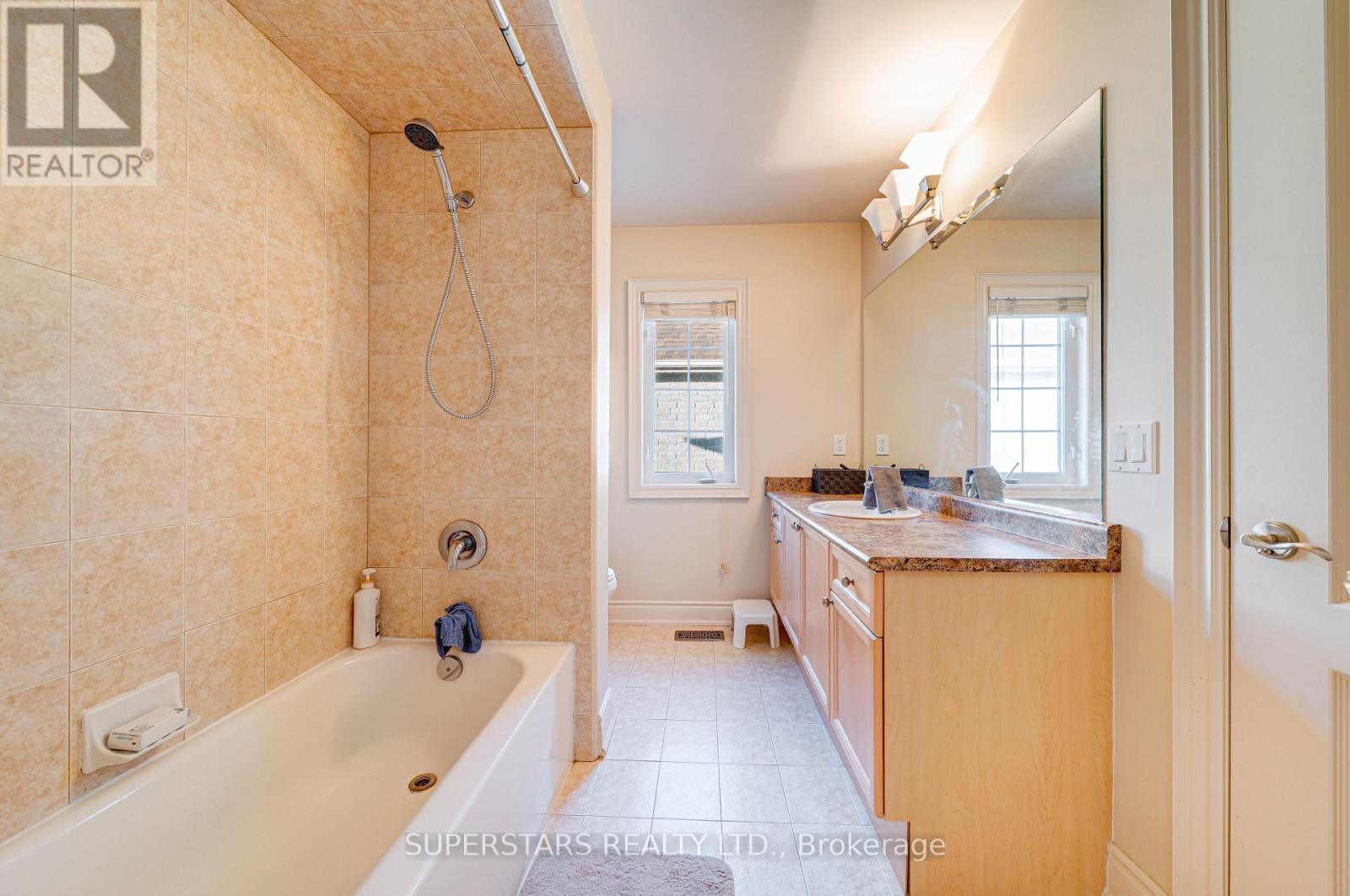 2 Chimenti Court, Markham, Ontario  L3R 9P9 - Photo 22 - N12568634