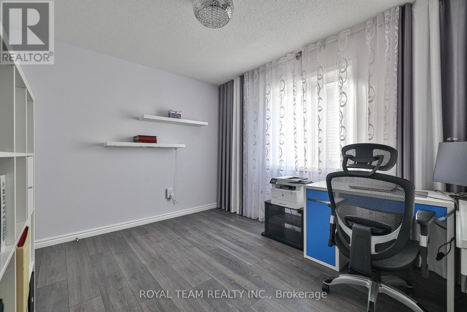 121 Professor Day Drive, Bradford West Gwillimbury (Bradford), Ontario L3Z 3B9 - Photo 27 - N12568680