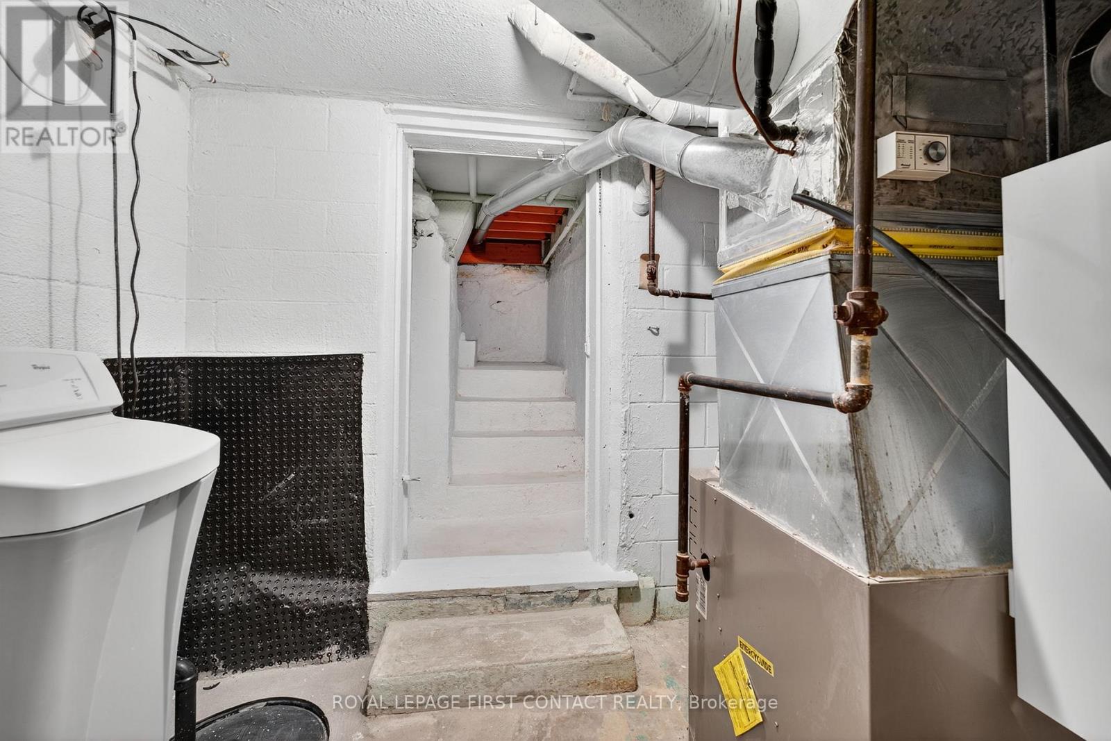 15 Rodney Street, Barrie, Ontario  L4M 4B5 - Photo 37 - S12568646