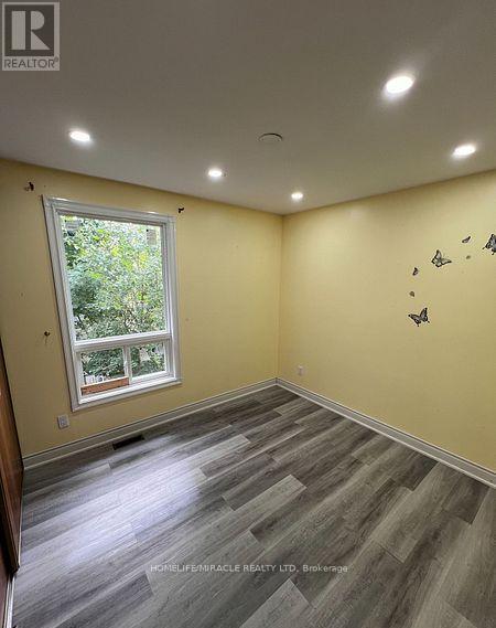 93 Greenbriar Road, Brampton, Ontario  L6S 2A4 - Photo 11 - W12568630