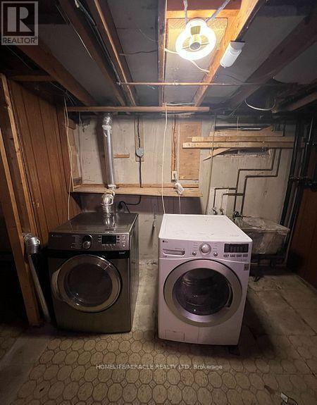 93 Greenbriar Road, Brampton, Ontario  L6S 2A4 - Photo 18 - W12568630