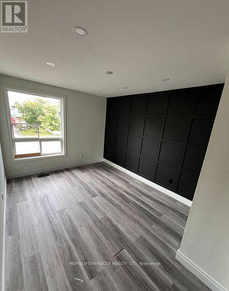 93 Greenbriar Road, Brampton, Ontario  L6S 2A4 - Photo 19 - W12568630