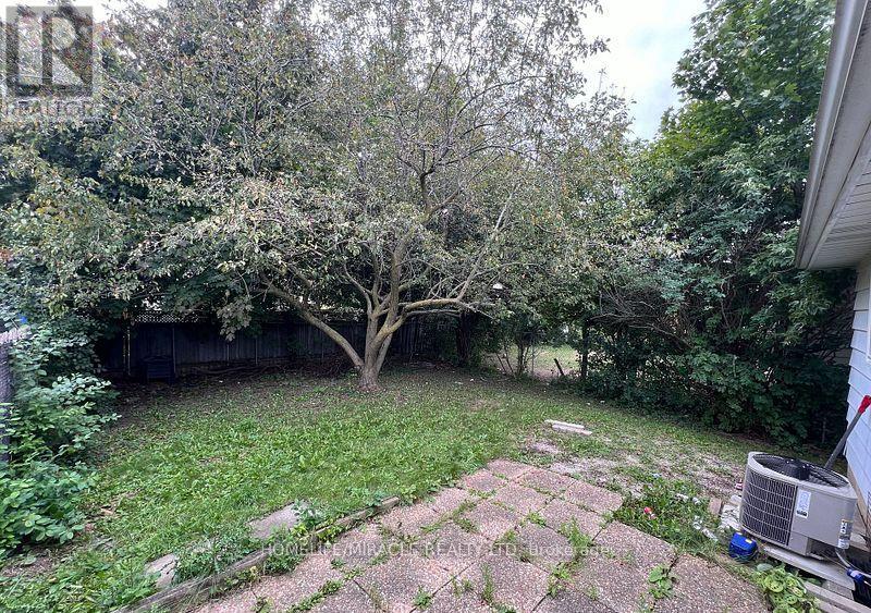 93 Greenbriar Road, Brampton, Ontario  L6S 2A4 - Photo 24 - W12568630