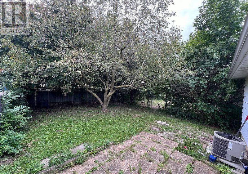 93 Greenbriar Road, Brampton, Ontario  L6S 2A4 - Photo 25 - W12568630