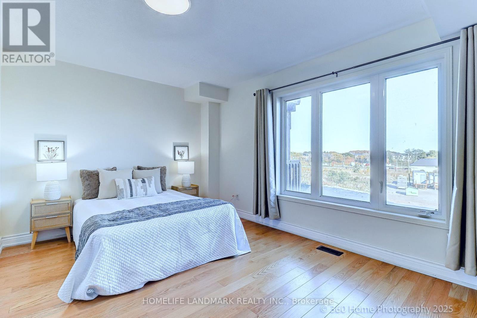 14 Hartney Drive, Richmond Hill, Ontario  L4S 0J8 - Photo 5 - N12457889