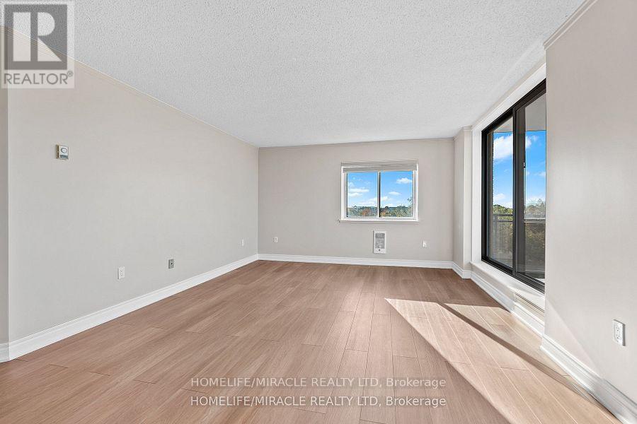 609 - 120 Barrett Court, Kingston, Ontario  K7L 5H6 - Photo 5 - X12568618