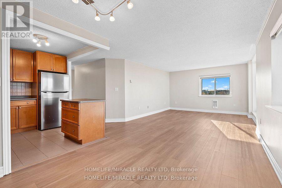 609 - 120 Barrett Court, Kingston, Ontario  K7L 5H6 - Photo 9 - X12568618