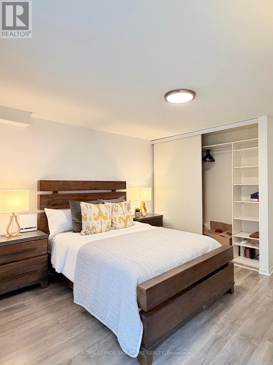 Main - 490 Windermere Avenue, Toronto, Ontario  M6S 3L6 - Photo 16 - W12568482