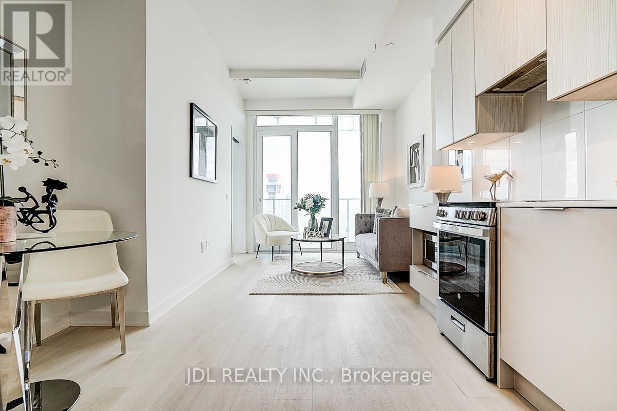 3613 - 3900 Confederation Parkway, Mississauga, Ontario  L5B 0M3 - Photo 18 - W12568690