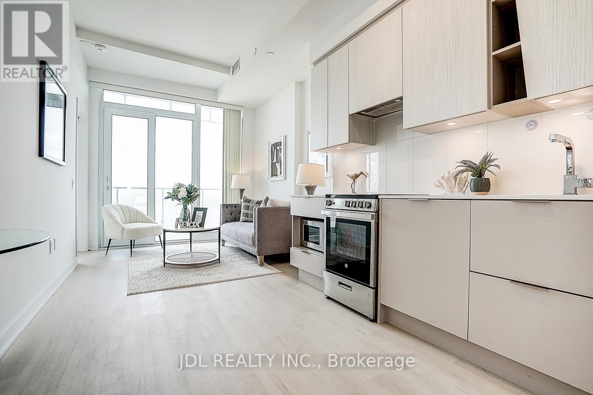 3613 - 3900 Confederation Parkway, Mississauga, Ontario  L5B 0M3 - Photo 19 - W12568690