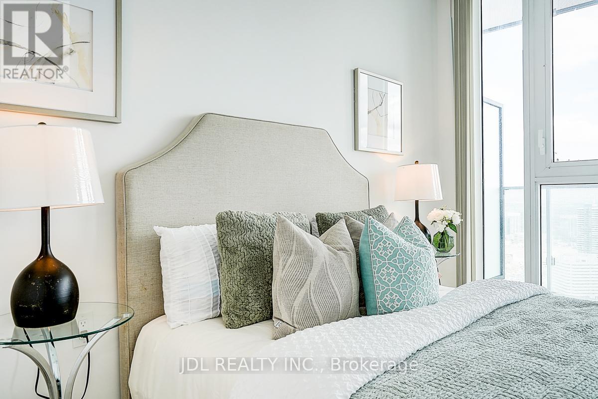 3613 - 3900 Confederation Parkway, Mississauga, Ontario  L5B 0M3 - Photo 31 - W12568690