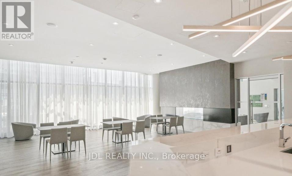 3613 - 3900 Confederation Parkway, Mississauga, Ontario  L5B 0M3 - Photo 44 - W12568690