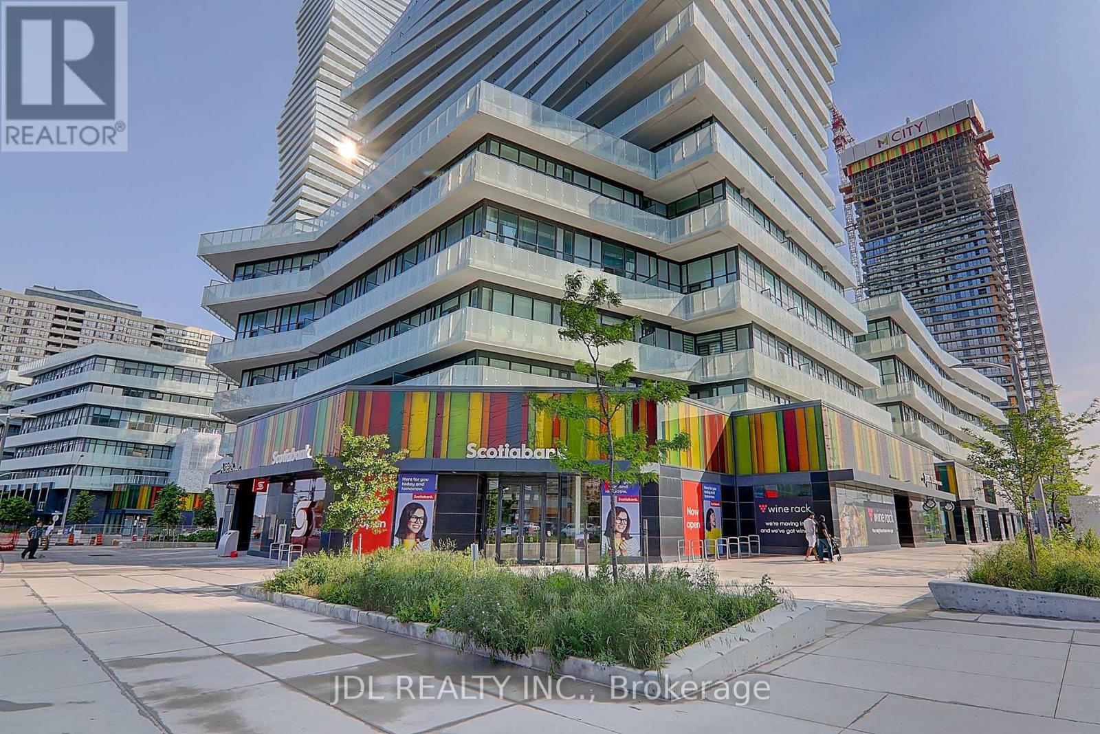 3613 - 3900 Confederation Parkway, Mississauga, Ontario  L5B 0M3 - Photo 47 - W12568690