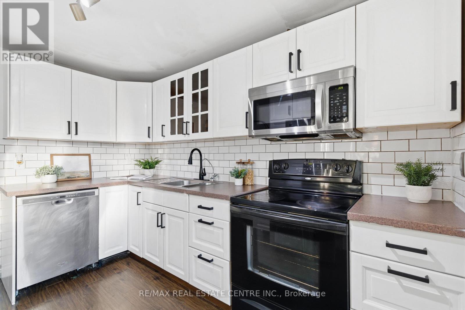 673 Hillview Road, Cambridge, Ontario  N3H 5C3 - Photo 13 - X12568688