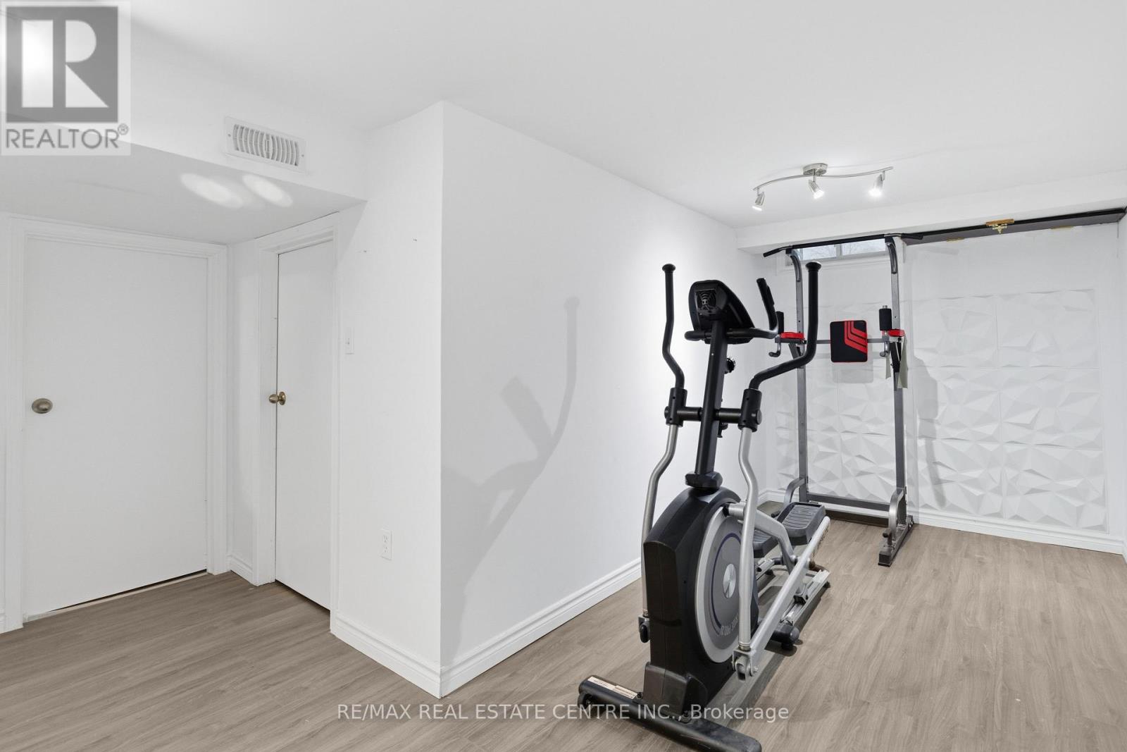 673 Hillview Road, Cambridge, Ontario  N3H 5C3 - Photo 30 - X12568688