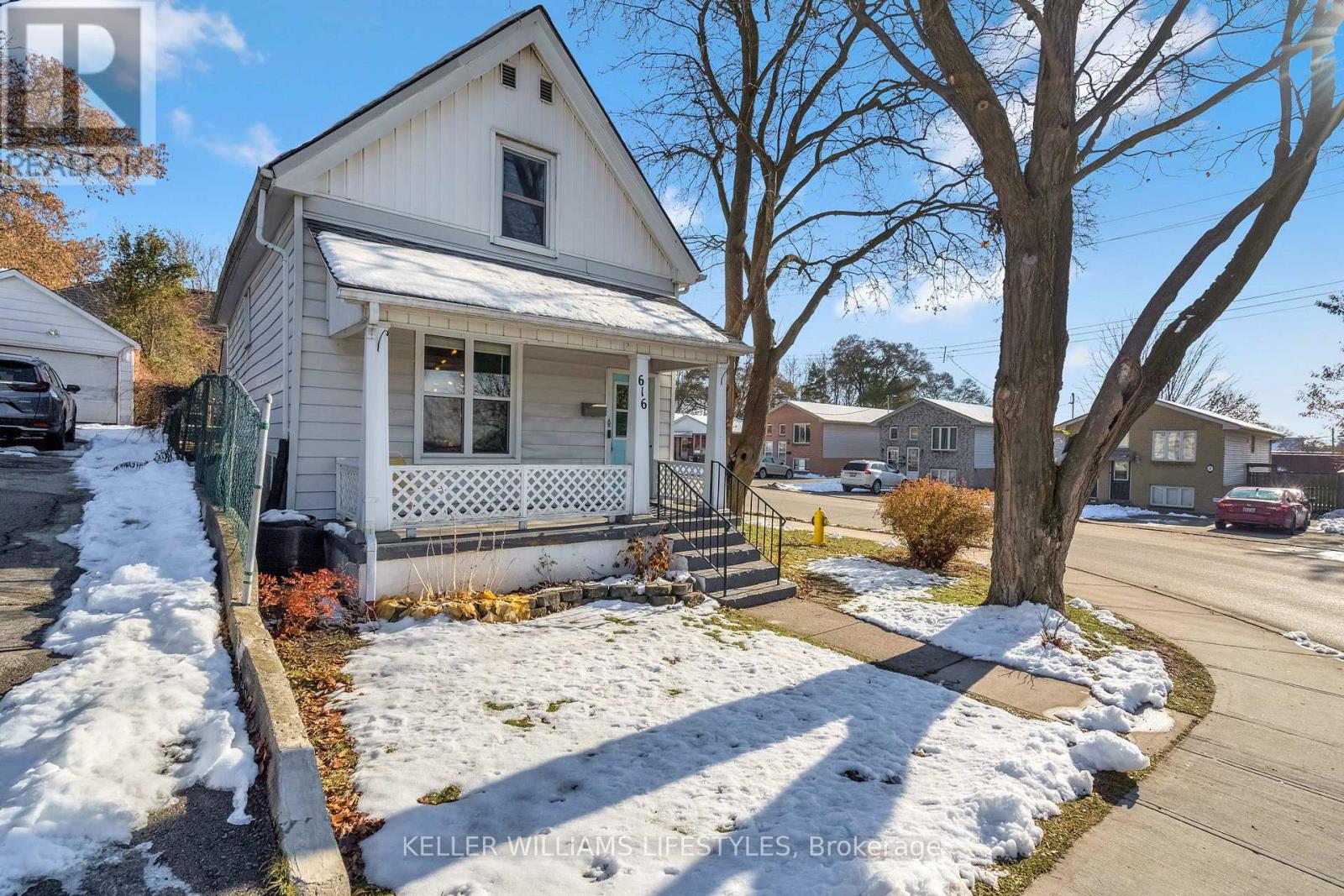 616 Glasgow Street, London East, Ontario  N5Y 1V5 - Photo 2 - X12568704