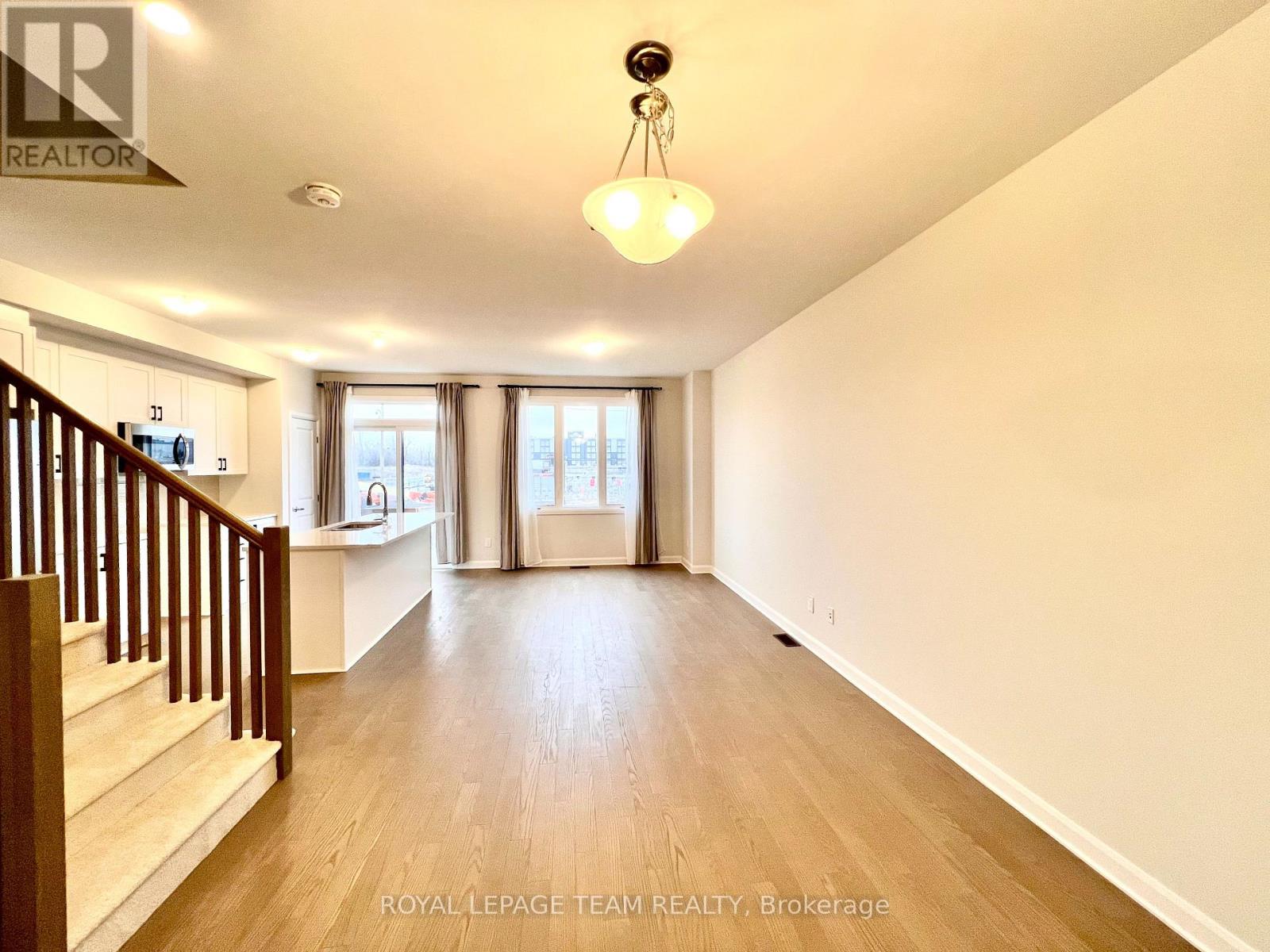 305 Clearpath Private, Ottawa, Ontario  K2T 0S5 - Photo 12 - X12568720