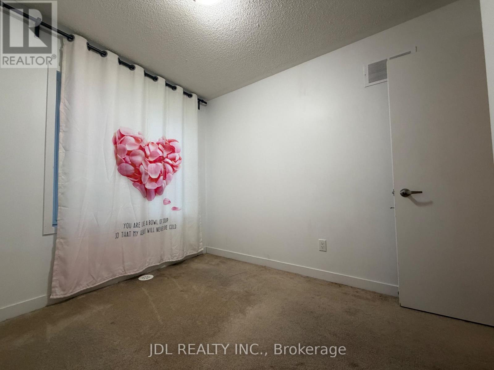 302 Clay Stones Street, Newmarket, Ontario  L3X 0M1 - Photo 11 - N12551832