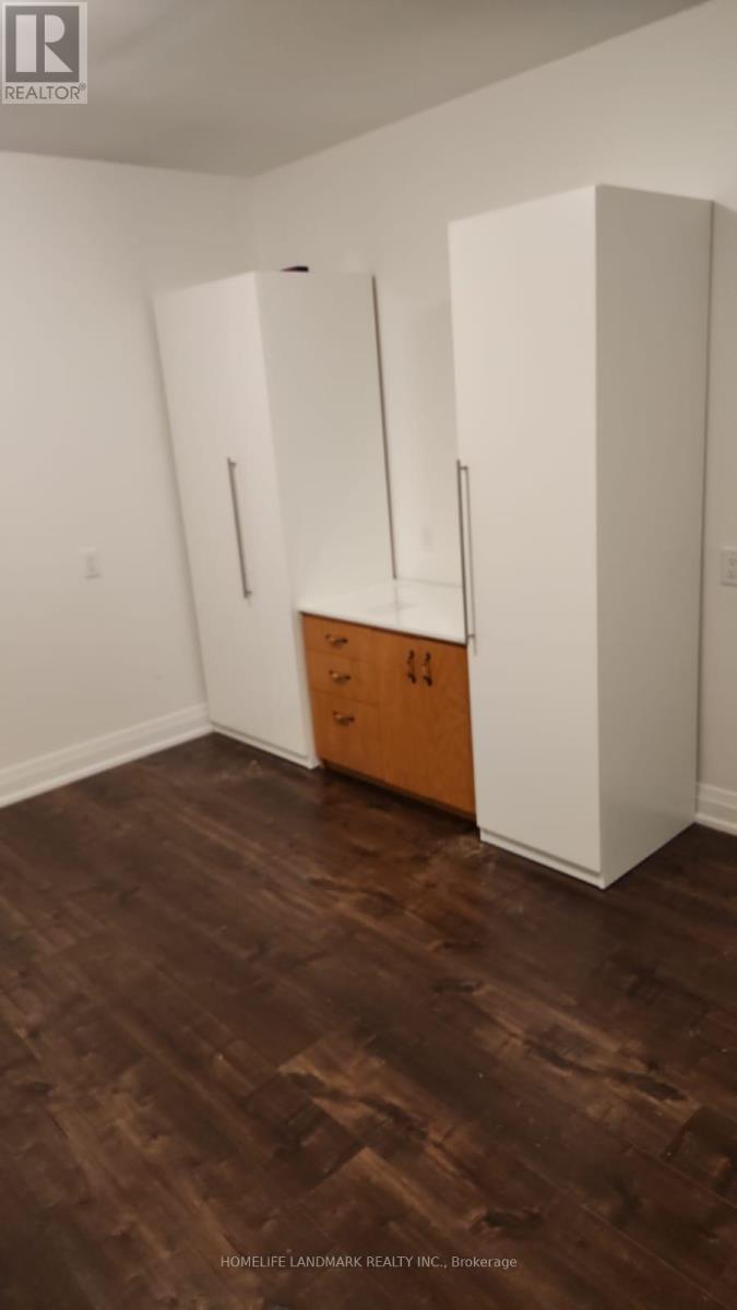 Unit # 2 - 452 D'arcy Street, Newmarket, Ontario  L3Y 1N1 - Photo 6 - N12548384