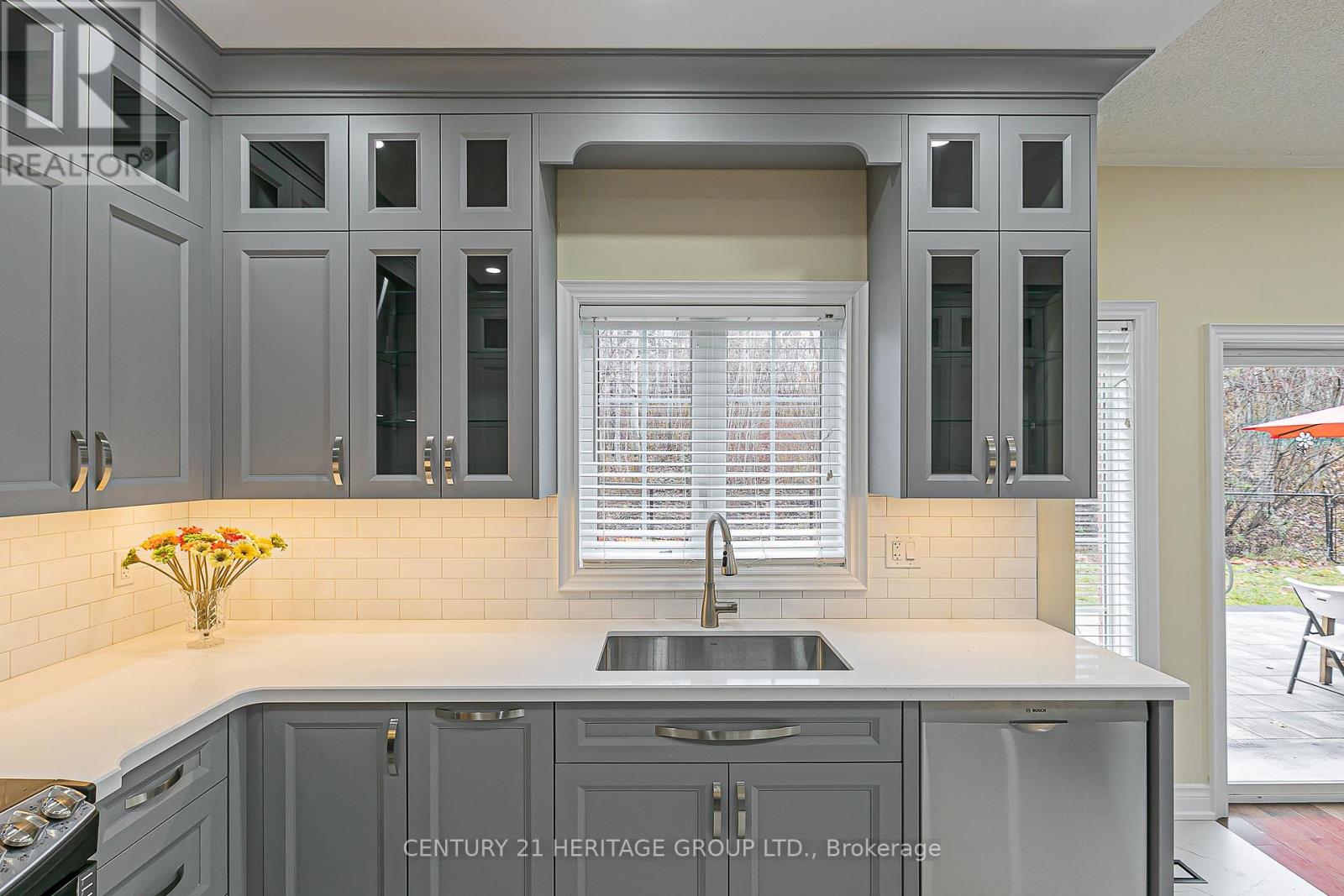 20 Trish Drive, Richmond Hill, Ontario  L4E 5C5 - Photo 16 - N12568602