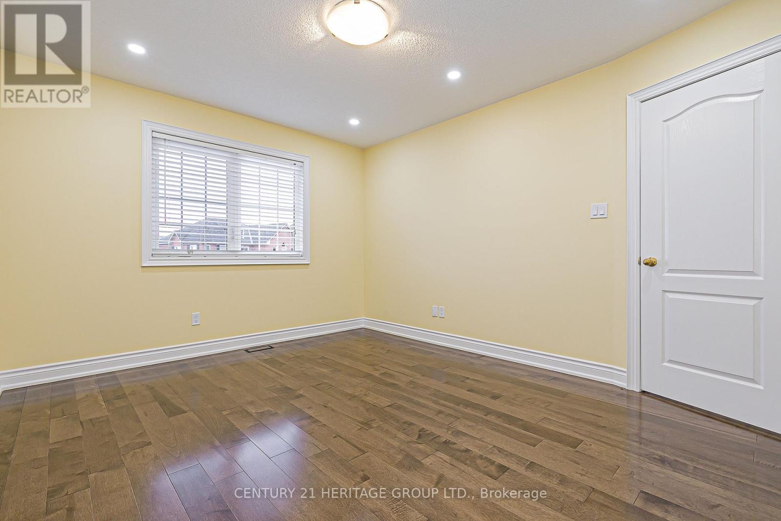 20 Trish Drive, Richmond Hill, Ontario  L4E 5C5 - Photo 30 - N12568602