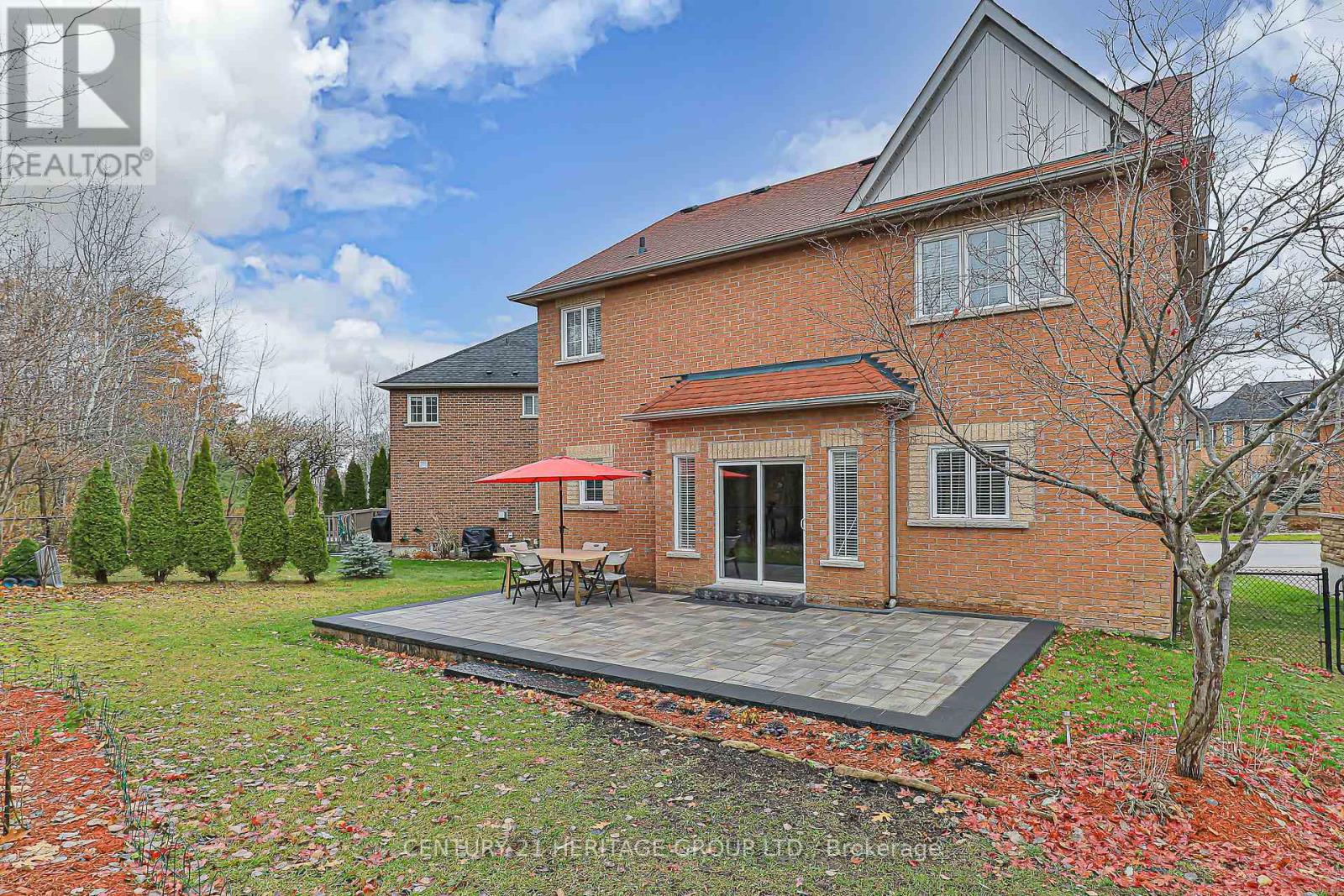 20 Trish Drive, Richmond Hill, Ontario  L4E 5C5 - Photo 38 - N12568602