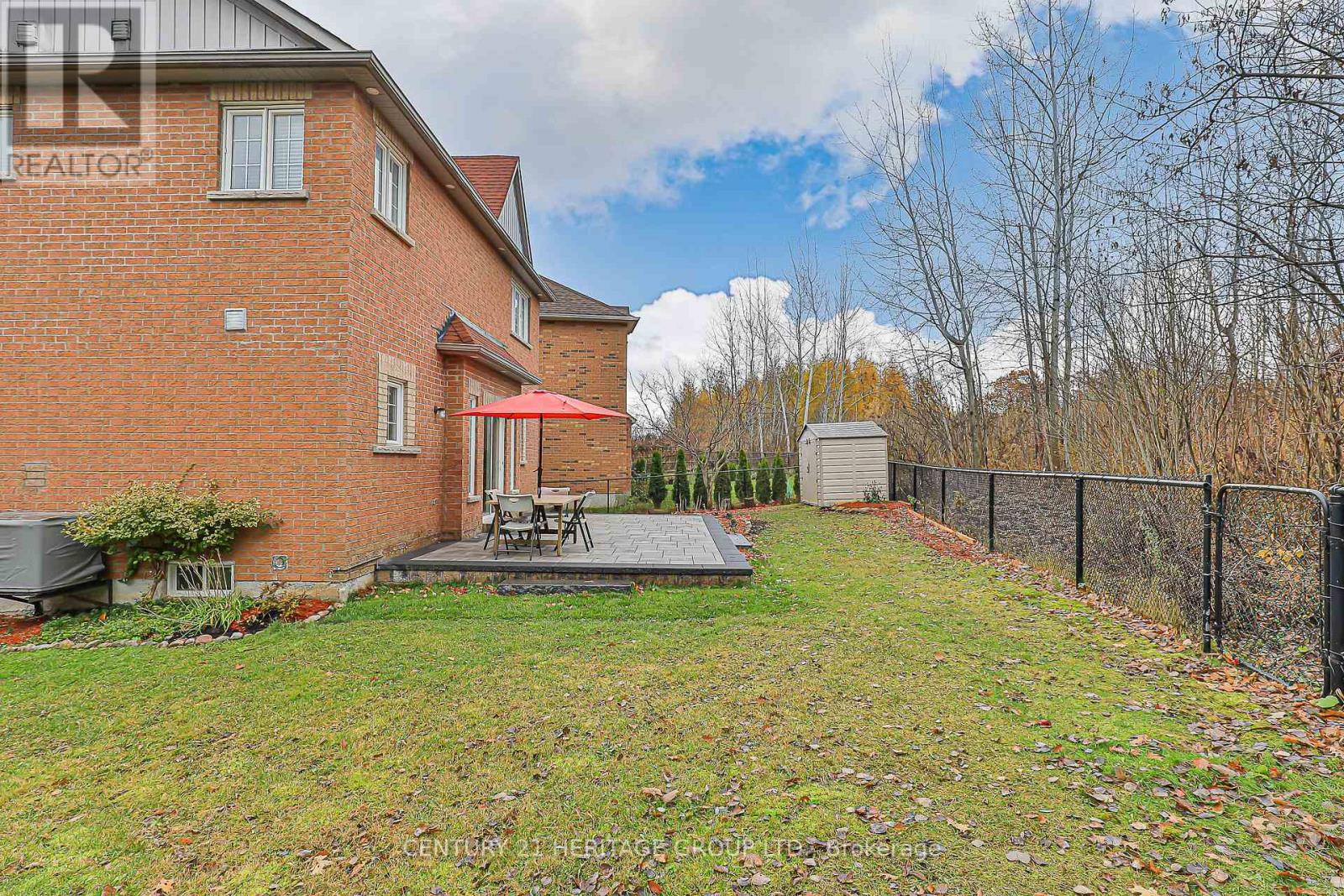 20 Trish Drive, Richmond Hill, Ontario  L4E 5C5 - Photo 39 - N12568602