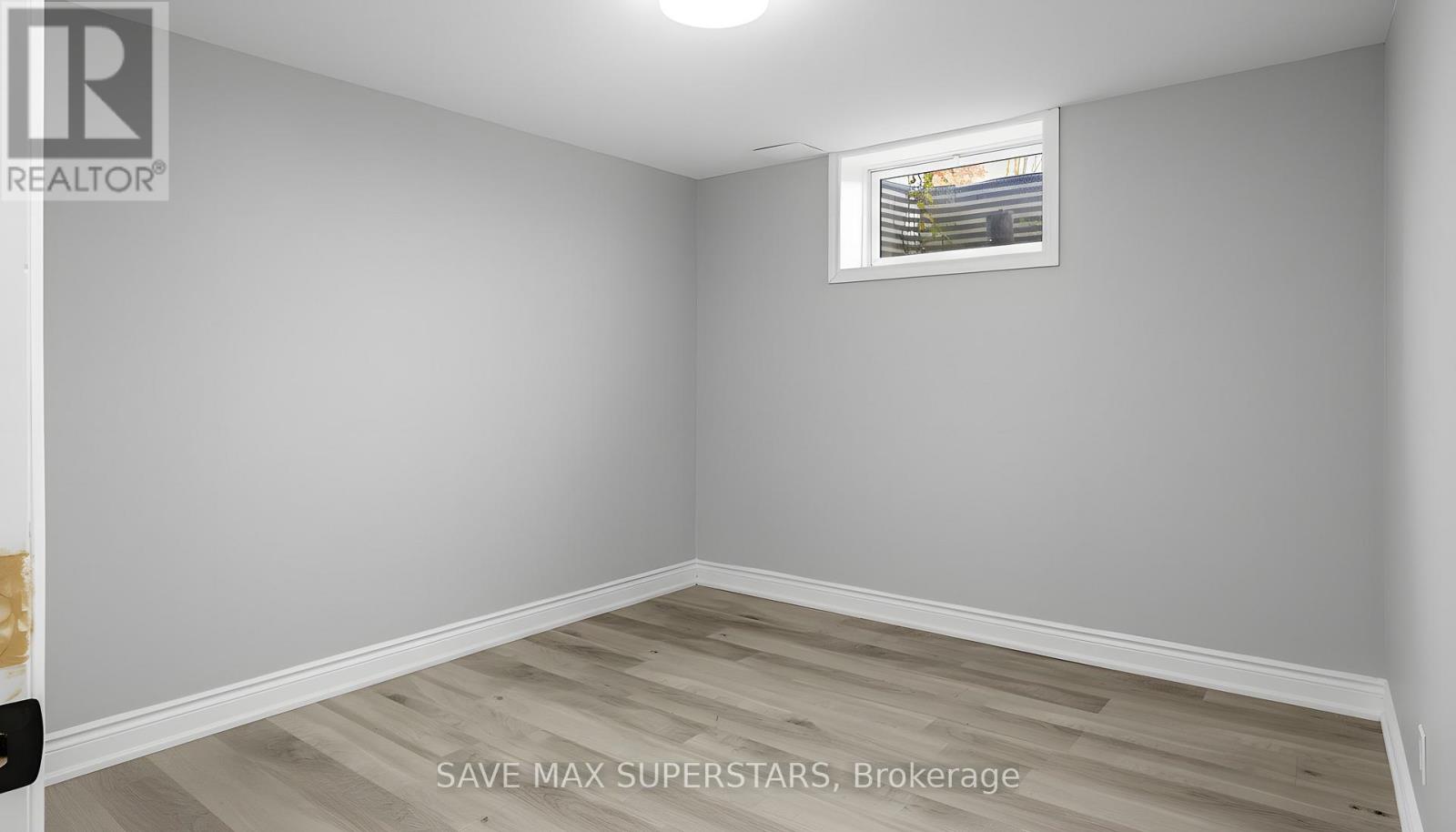 71 College Crescent, Barrie, Ontario  L4M 2W5 - Photo 38 - S12567682