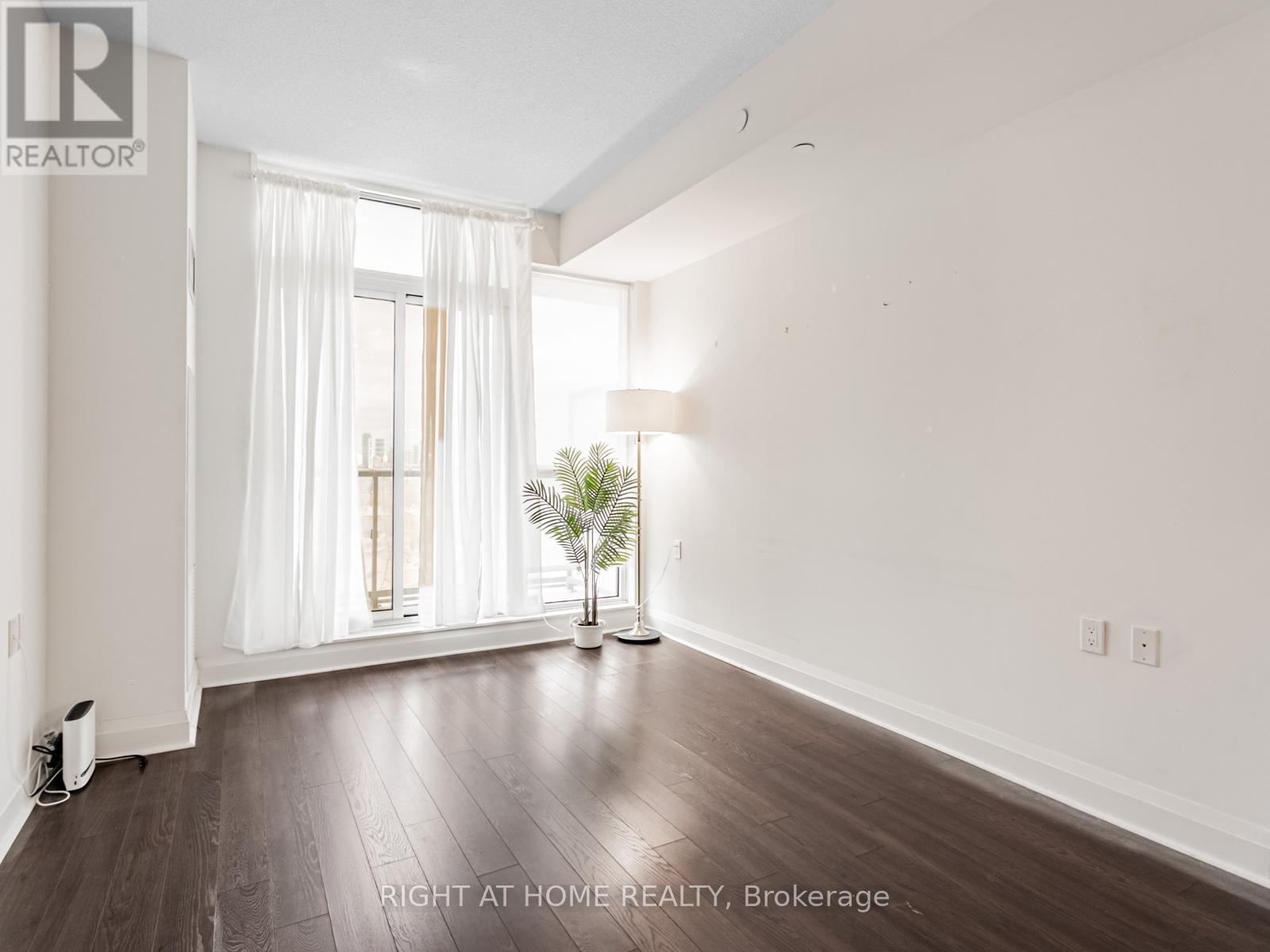 504 - 17 Zorra Street, Toronto, Ontario  M8Z 0C8 - Photo 11 - W12534490