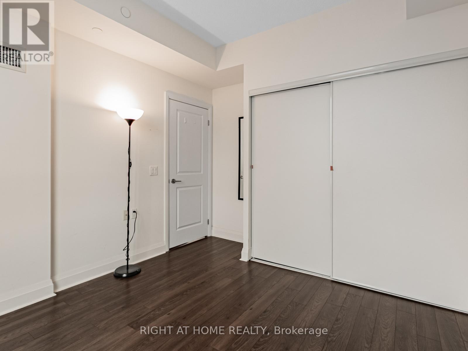 504 - 17 Zorra Street, Toronto, Ontario  M8Z 0C8 - Photo 17 - W12534490