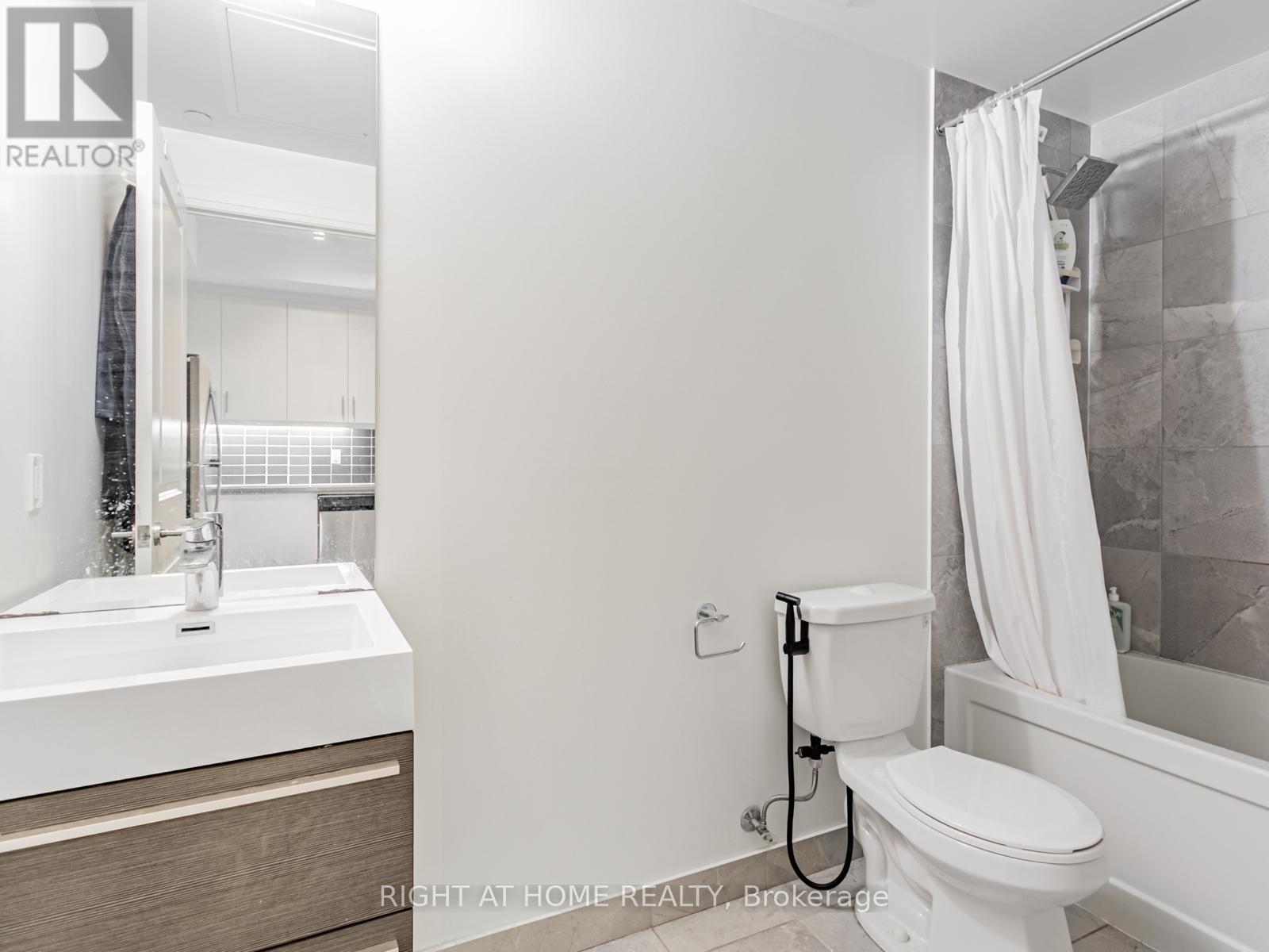 504 - 17 Zorra Street, Toronto, Ontario  M8Z 0C8 - Photo 19 - W12534490