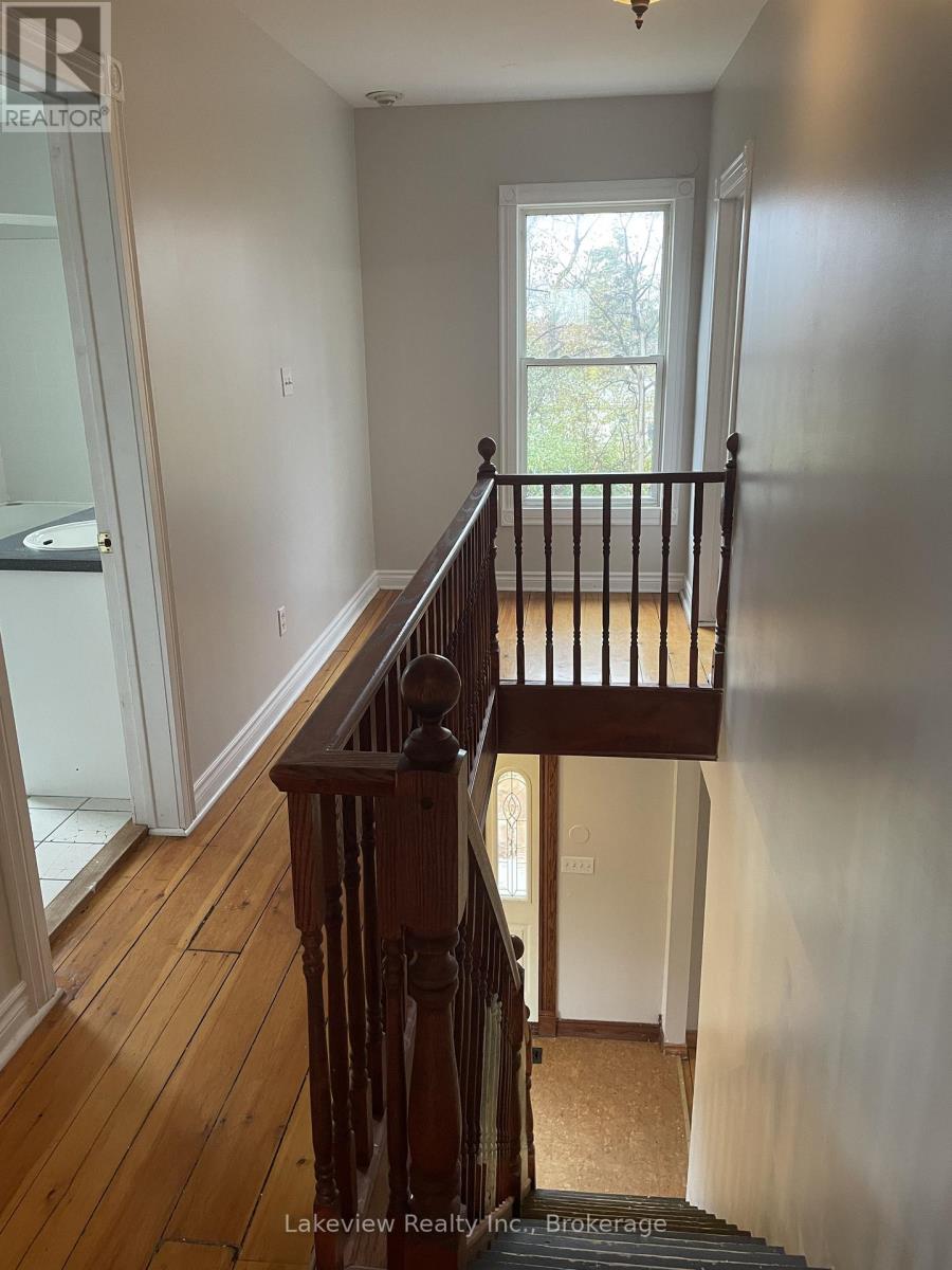 151 Simcoe Street, Orillia, Ontario  L3V 1G8 - Photo 13 - S12568716