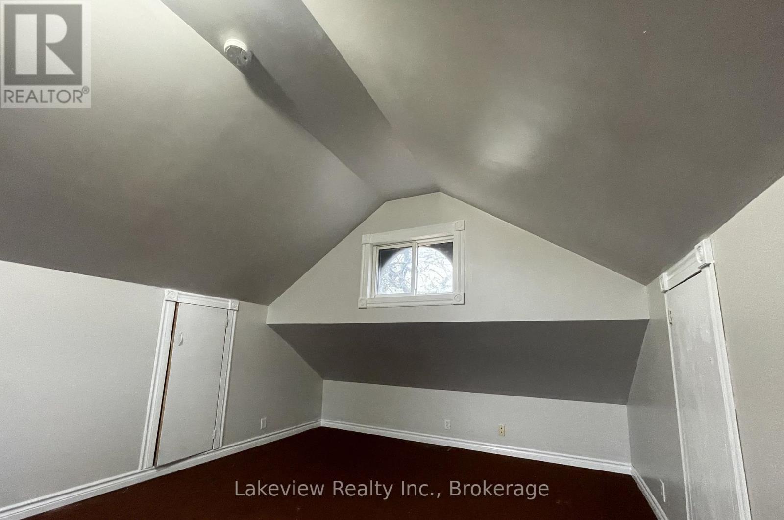 151 Simcoe Street, Orillia, Ontario  L3V 1G8 - Photo 15 - S12568716