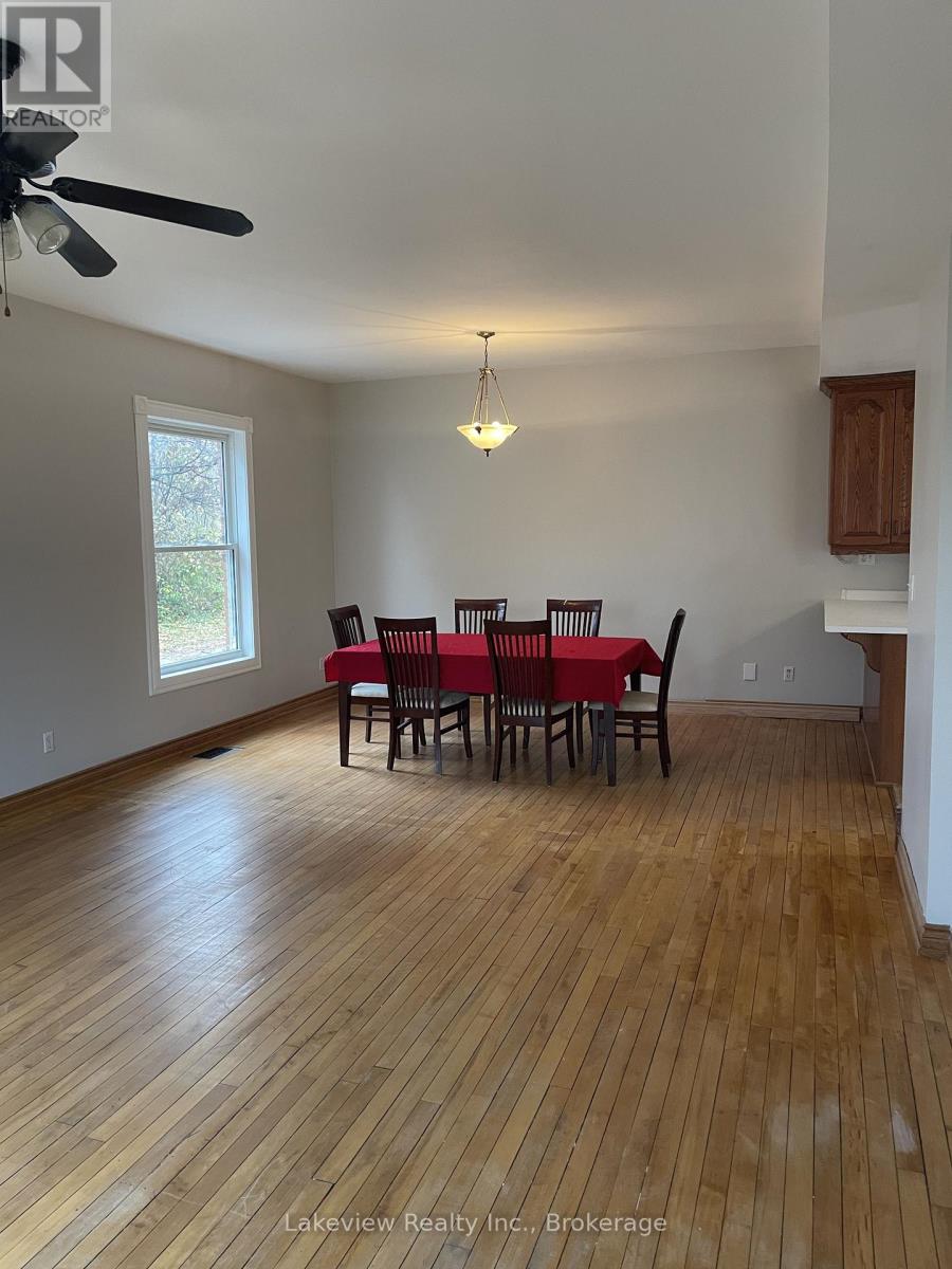 151 Simcoe Street, Orillia, Ontario  L3V 1G8 - Photo 6 - S12568716