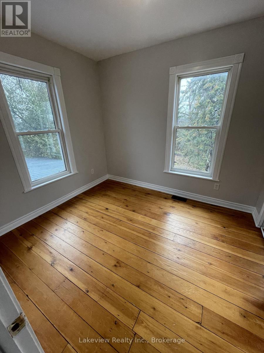 151 Simcoe Street, Orillia, Ontario  L3V 1G8 - Photo 9 - S12568716