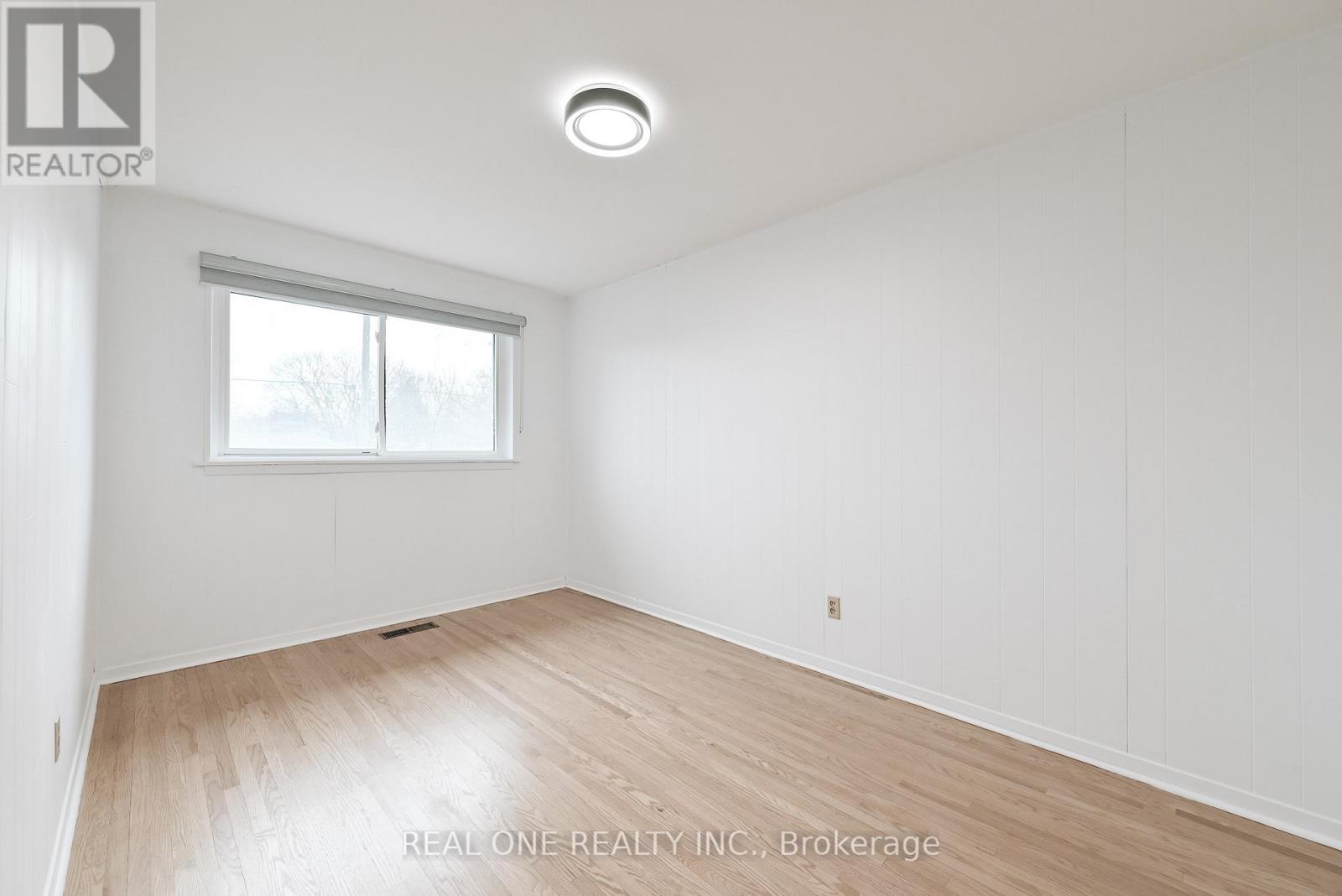 116 Castlegrove Boulevard, Toronto, Ontario  M3A 1L6 - Photo 19 - C12568708