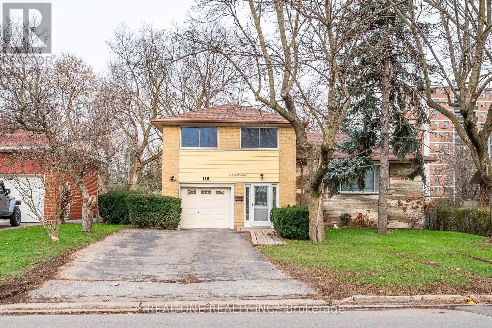 116 Castlegrove Boulevard, Toronto, Ontario  M3A 1L6 - Photo 2 - C12568708