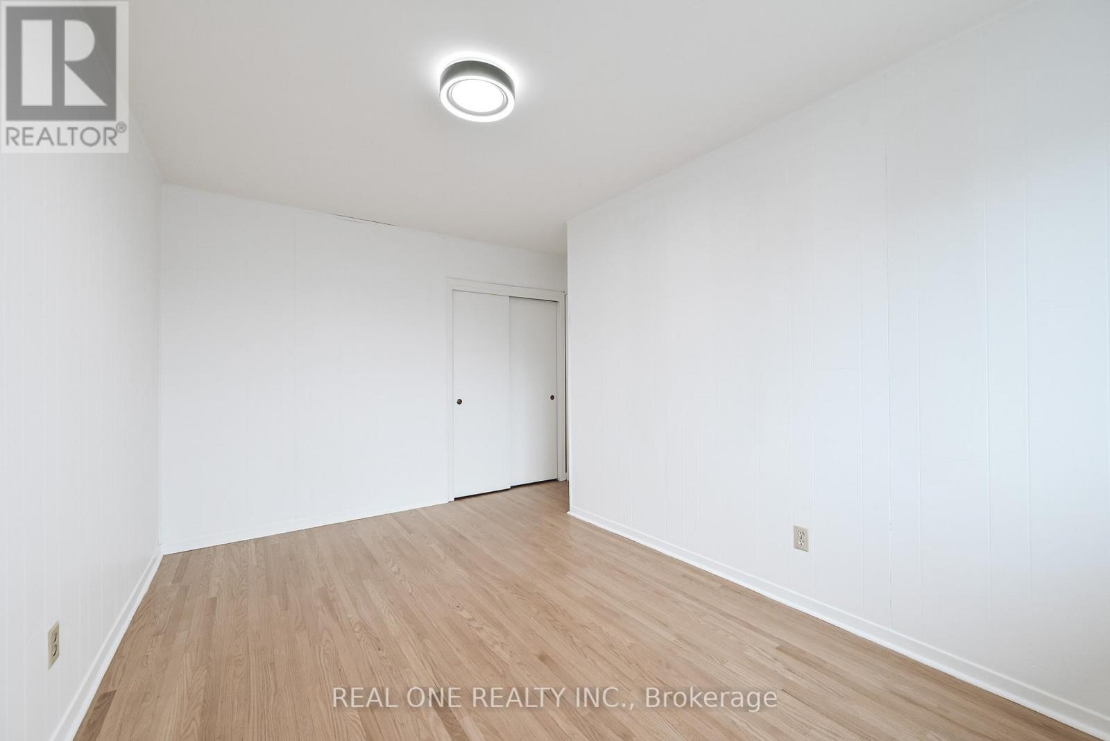 116 Castlegrove Boulevard, Toronto, Ontario  M3A 1L6 - Photo 20 - C12568708