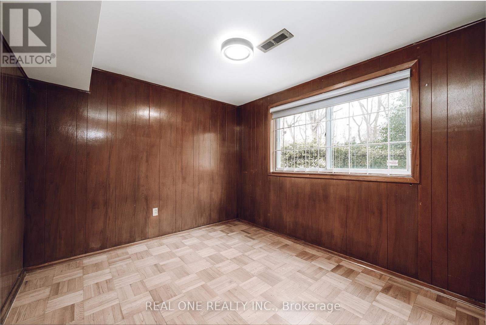 116 Castlegrove Boulevard, Toronto, Ontario  M3A 1L6 - Photo 21 - C12568708