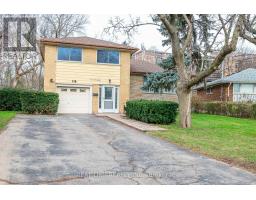116 Castlegrove Boulevard, Toronto (Parkwoods-Donalda), Ca